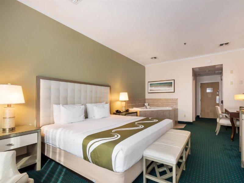 ווינטר הייבן Quality Inn & Suites Conference Center מראה חיצוני תמונה
