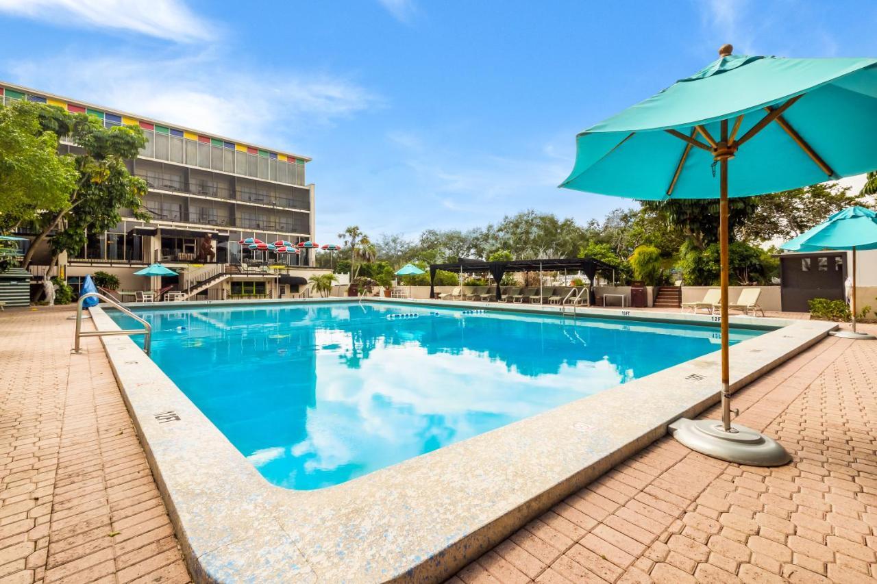 ווינטר הייבן Quality Inn & Suites Conference Center מראה חיצוני תמונה