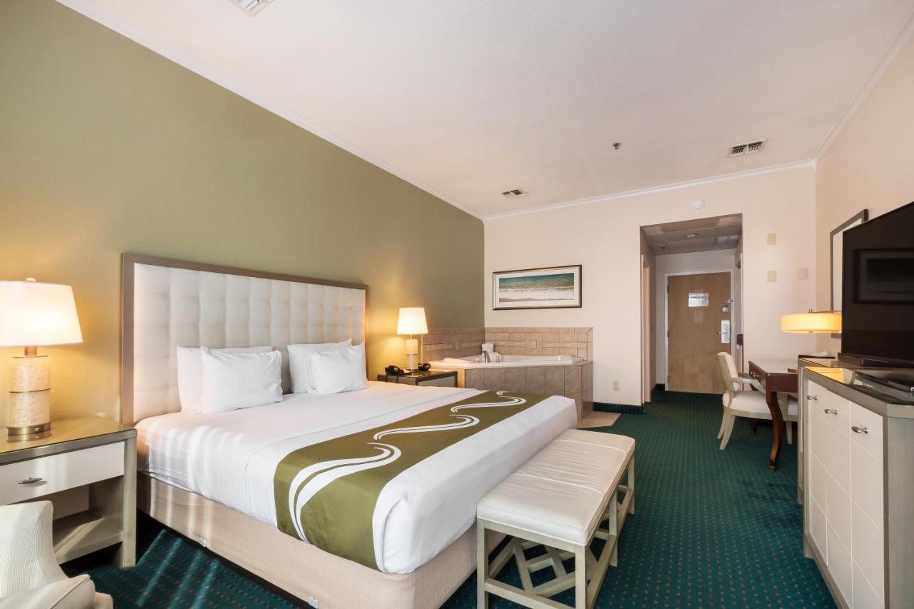 ווינטר הייבן Quality Inn & Suites Conference Center מראה חיצוני תמונה